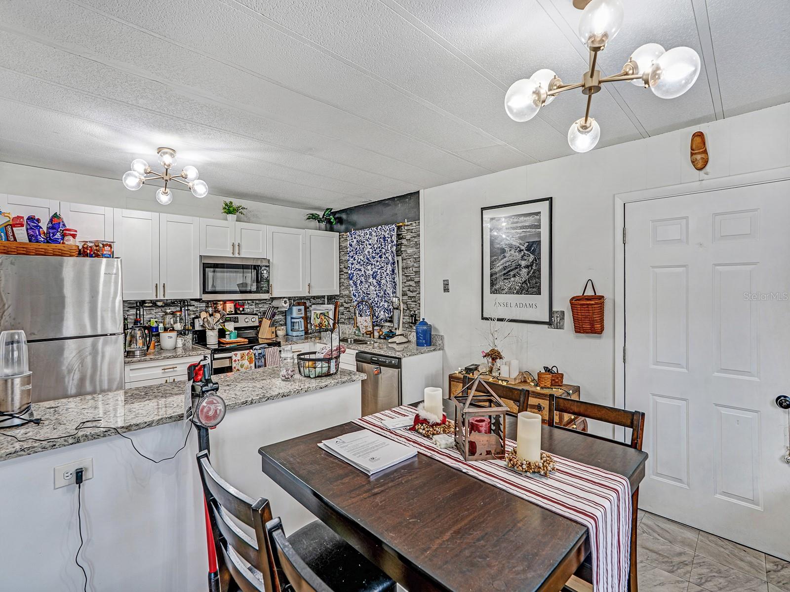 Image 8 of 27 For 5124 Darlington Road