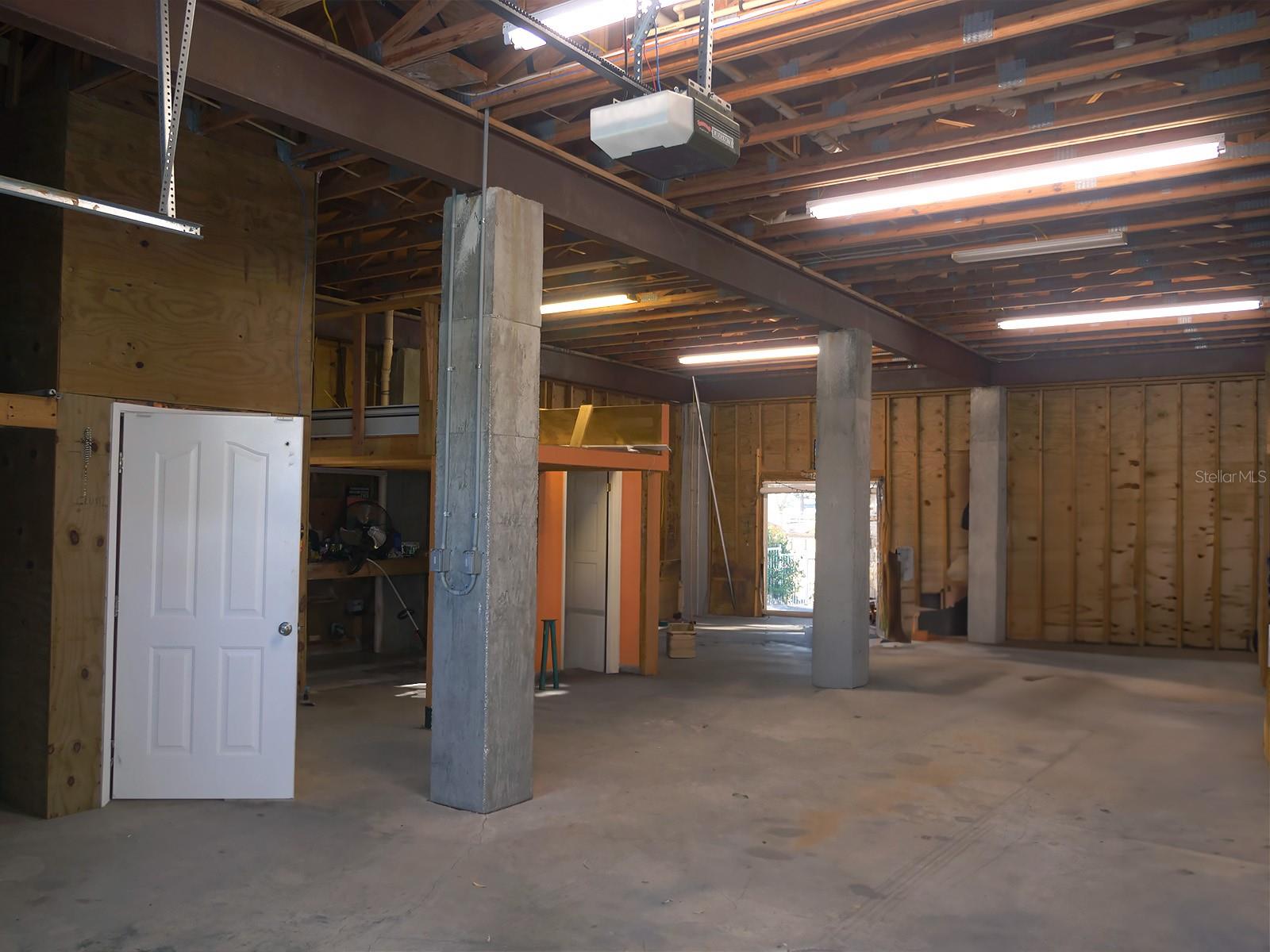 Image 37 of 40 For 6249 Lonnie Lee Lane