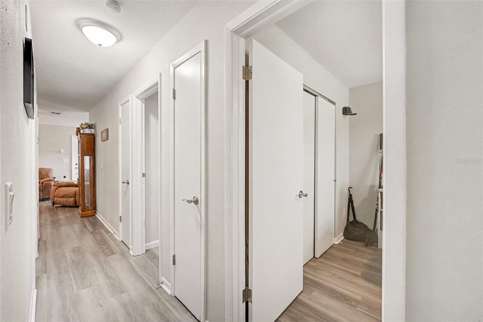 Image 13 of 24 For 45 Queens Court