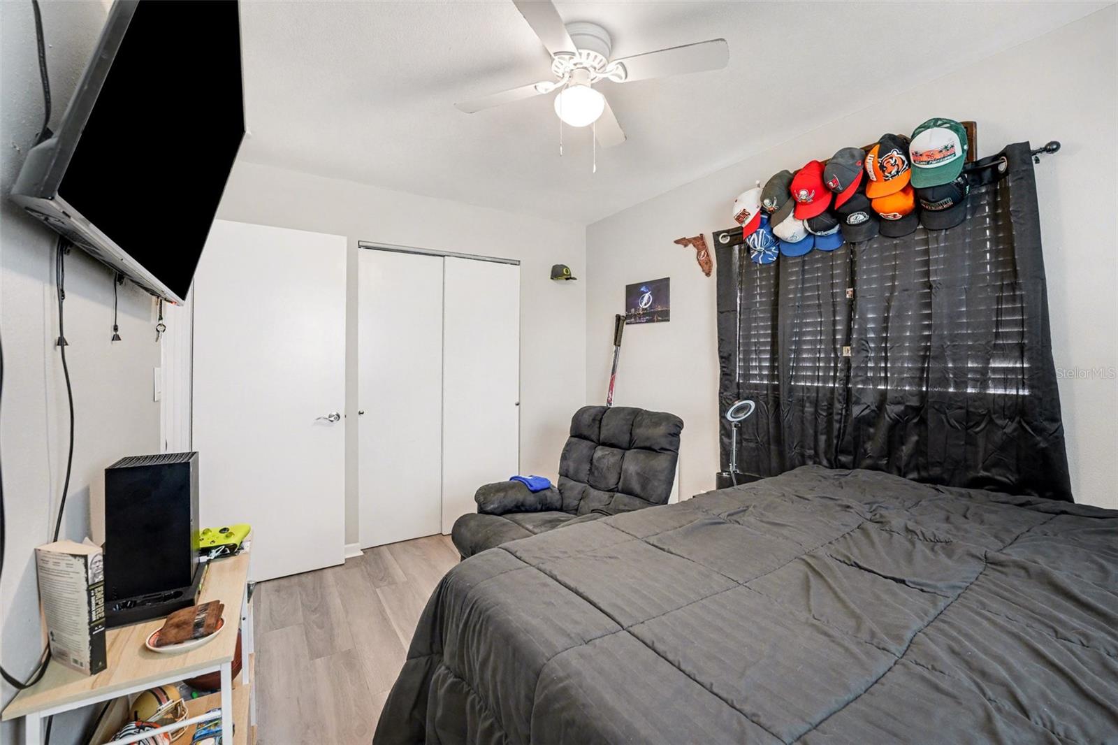 Image 20 of 24 For 45 Queens Court