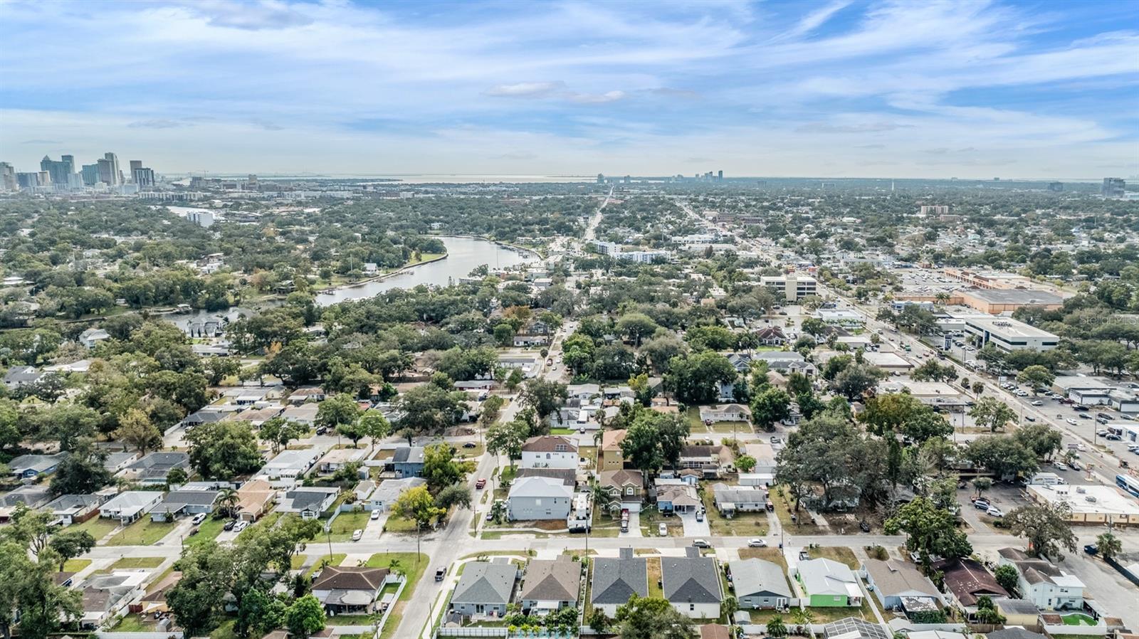 Listing photo id 20 for 2305 Kentucky Avenue