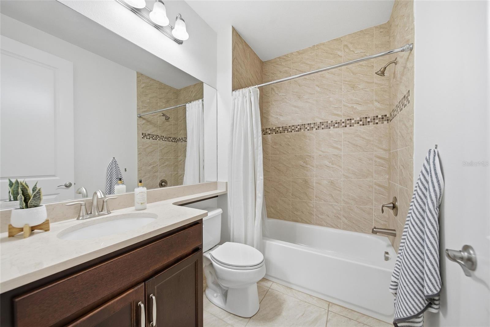 Image 33 of 67 For 2747 Tarragona Way