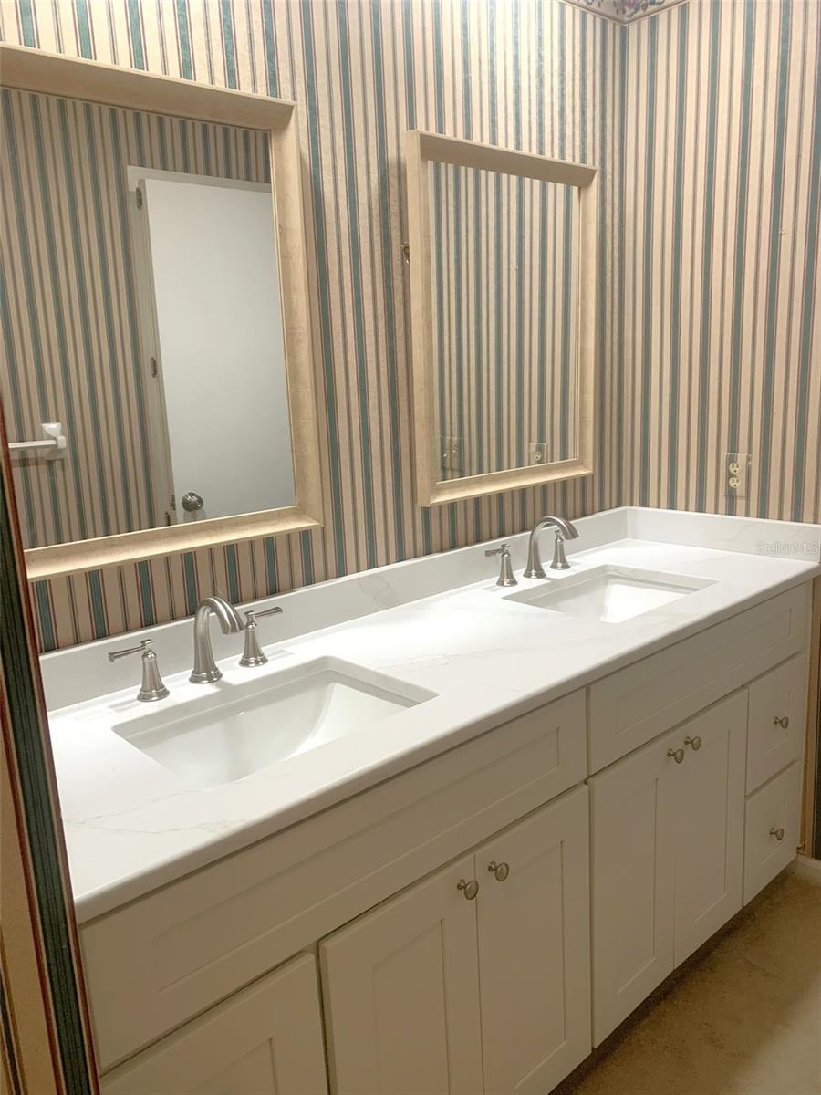 Image 11 of 28 For 1104 Knight Street