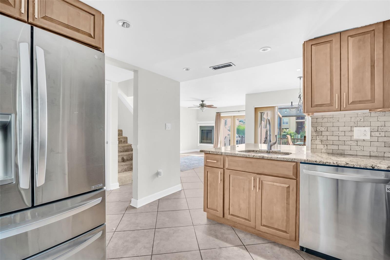 Image 11 of 61 For 4307 Harbor House Drive 13