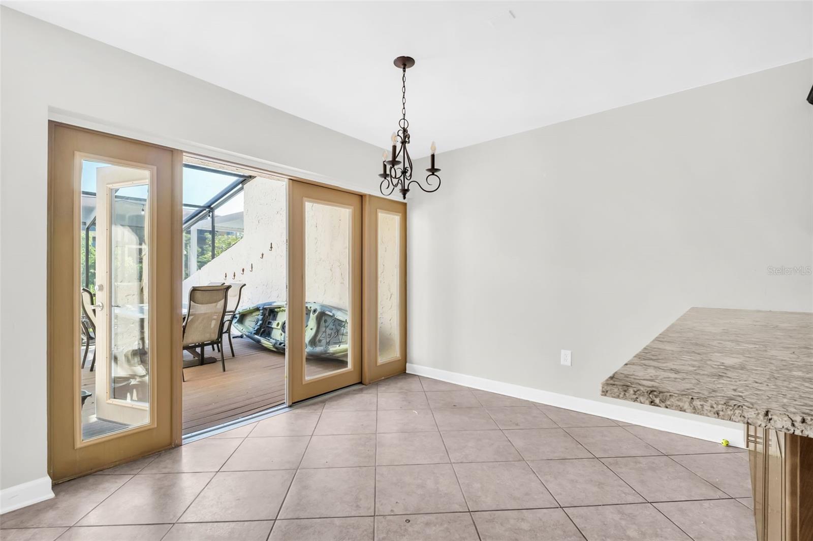 Image 13 of 61 For 4307 Harbor House Drive 13