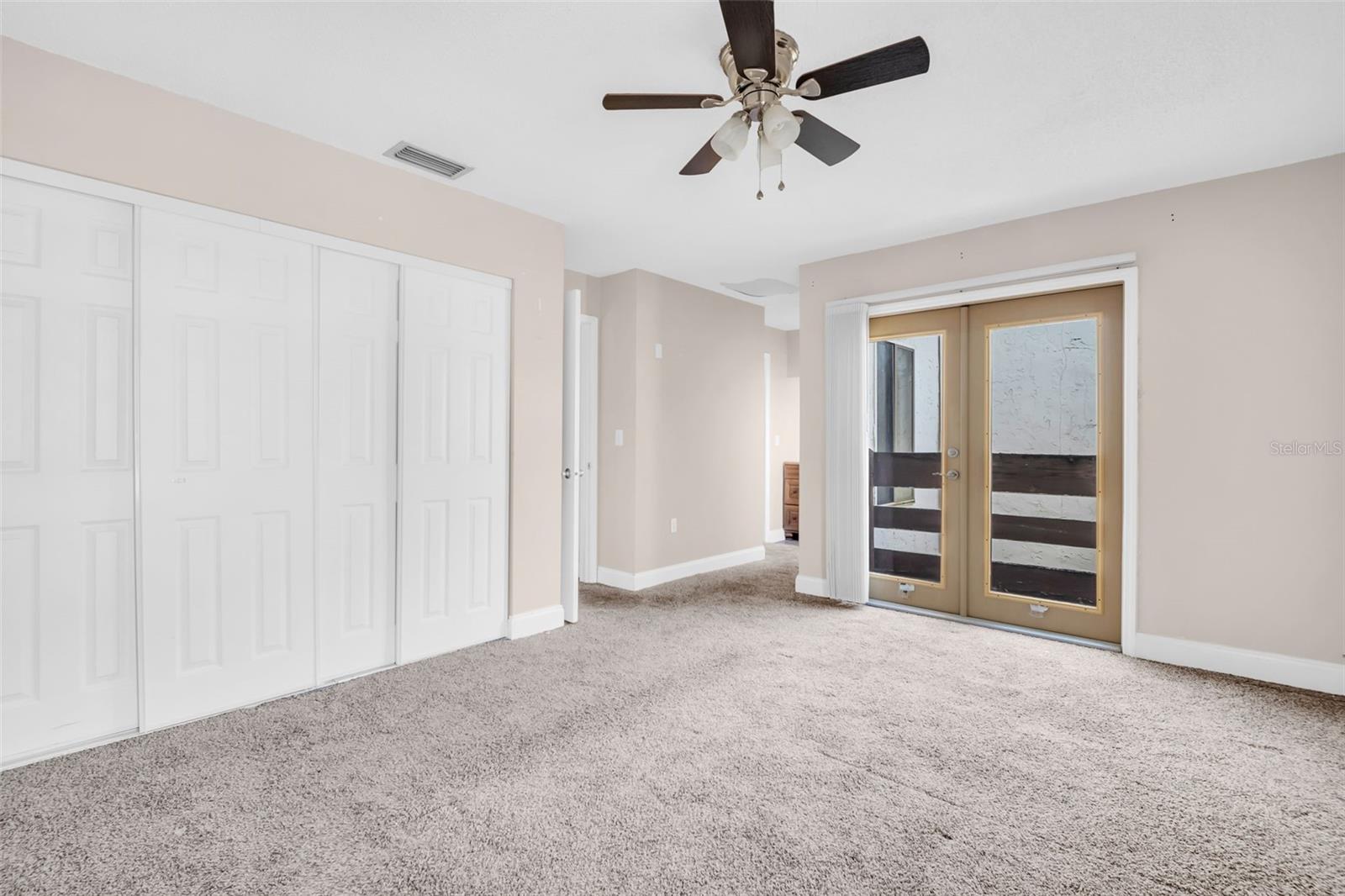 Image 21 of 61 For 4307 Harbor House Drive 13