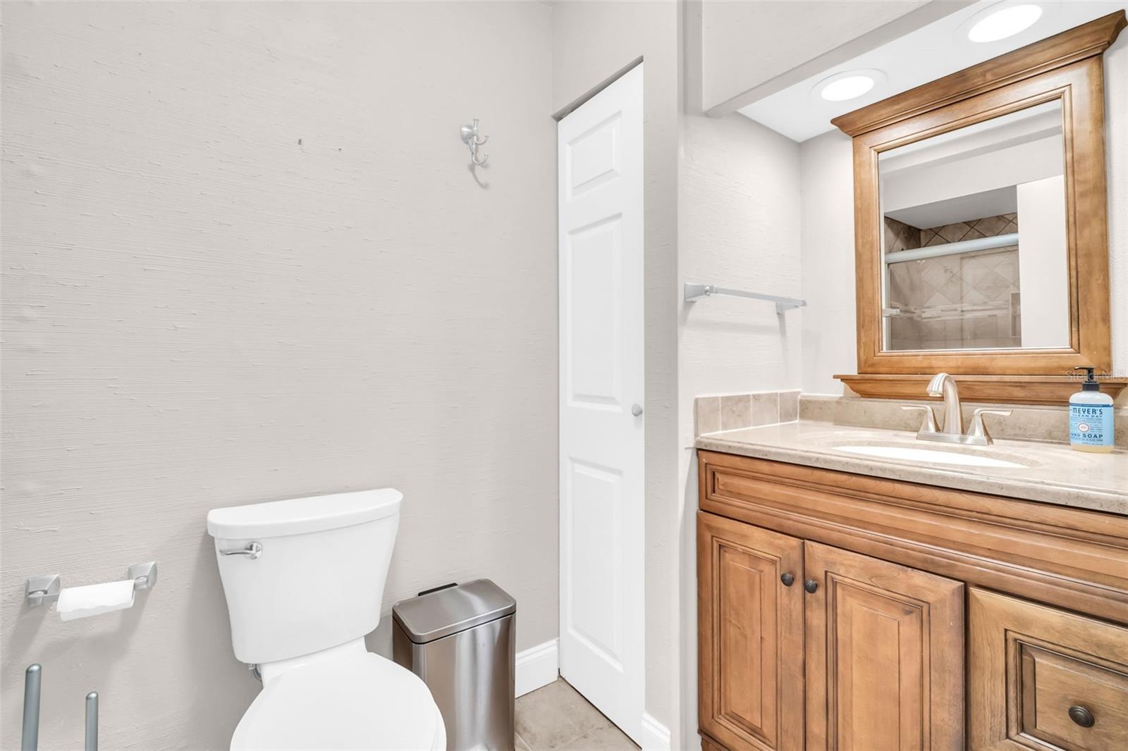 Image 25 of 61 For 4307 Harbor House Drive 13