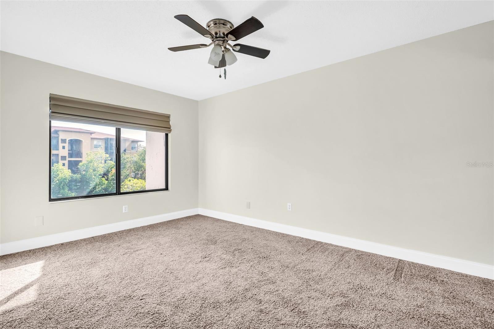 Image 26 of 61 For 4307 Harbor House Drive 13