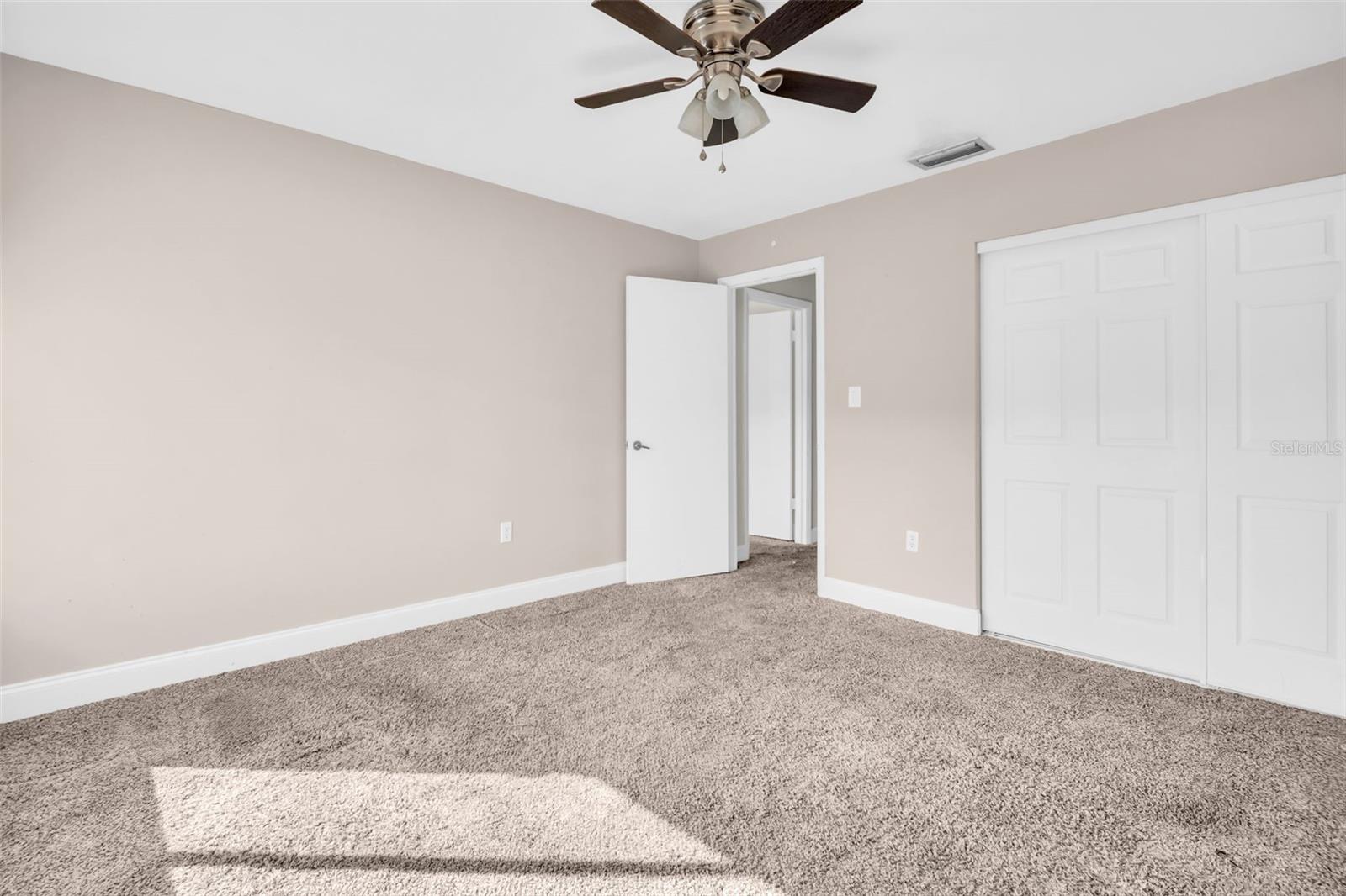 Image 35 of 61 For 4307 Harbor House Drive 13