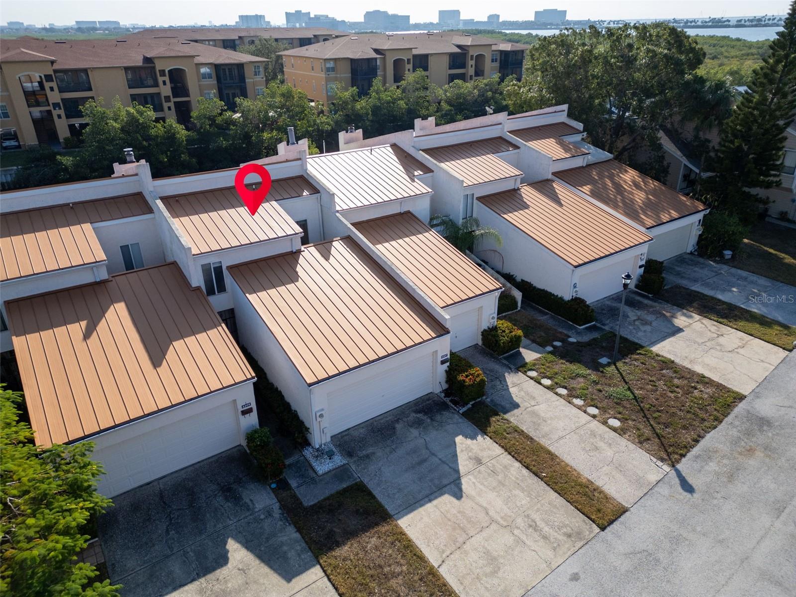 Image 44 of 61 For 4307 Harbor House Drive 13