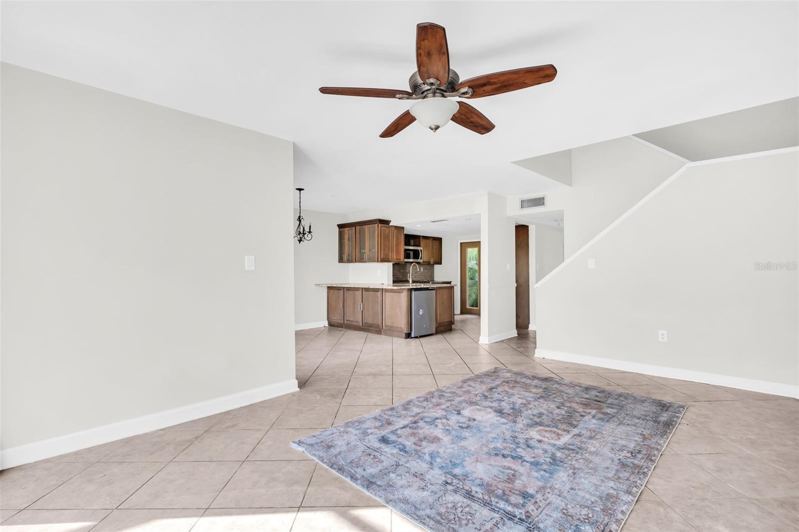 Image 8 of 61 For 4307 Harbor House Drive 13