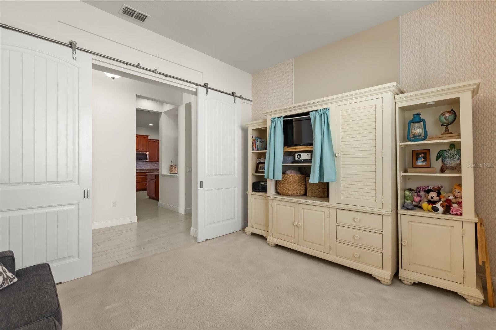 Image 15 of 69 For 9282 Woodcrane Drive