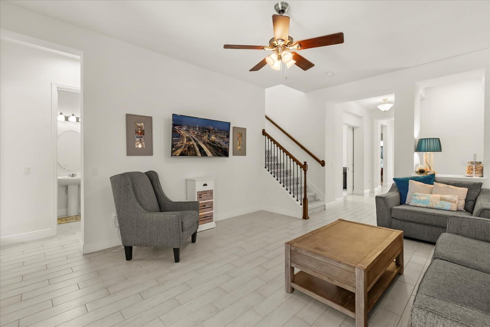 Image 19 of 69 For 9282 Woodcrane Drive