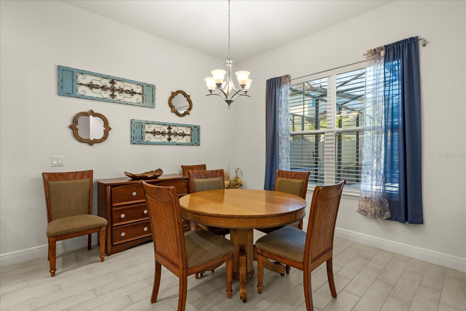 Image 24 of 69 For 9282 Woodcrane Drive