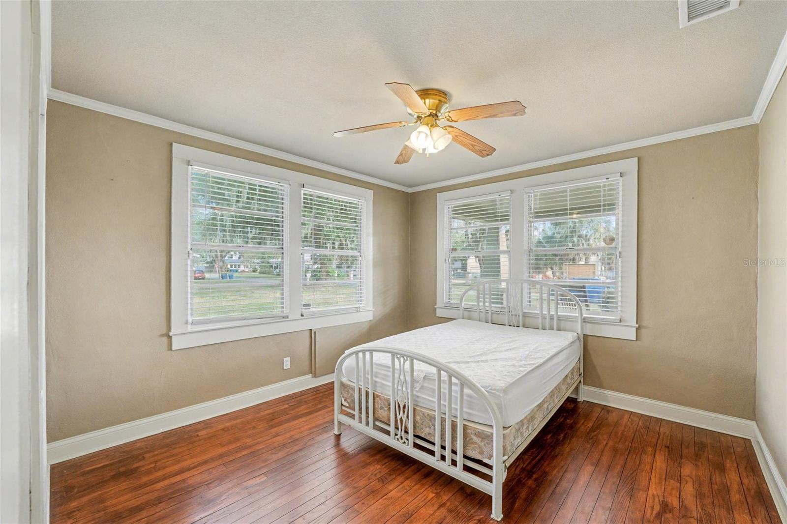 Image 20 of 30 For 21 French Avenue