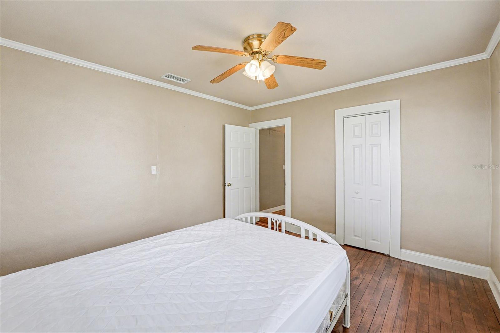 Image 22 of 30 For 21 French Avenue