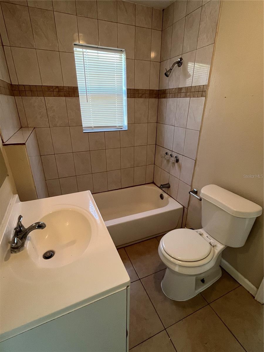 Image 4 of 7 For 218 Chesney Boulevard