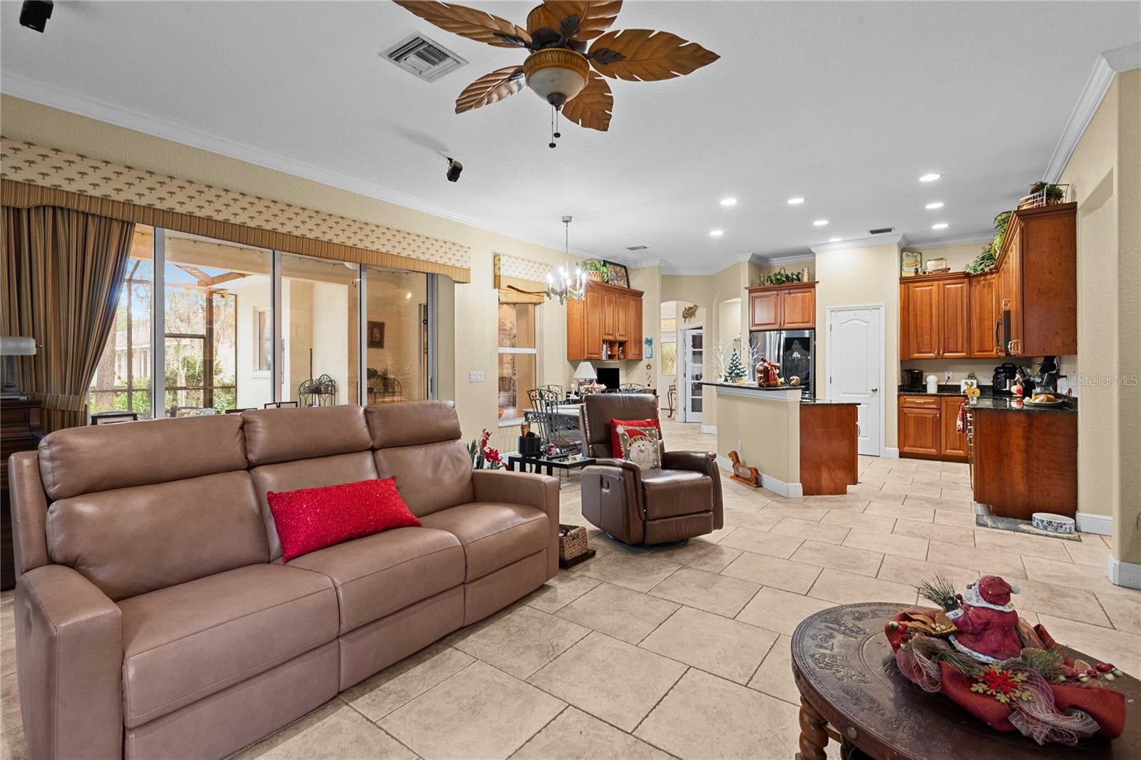 Image 15 of 48 For 26334 Lawrence Avenue