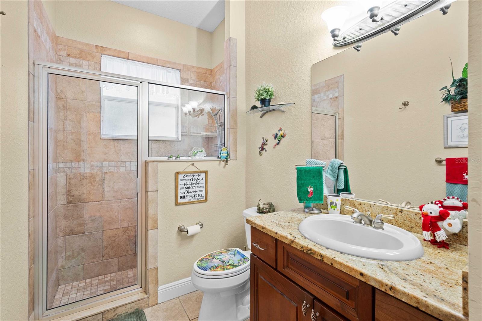 Image 26 of 48 For 26334 Lawrence Avenue