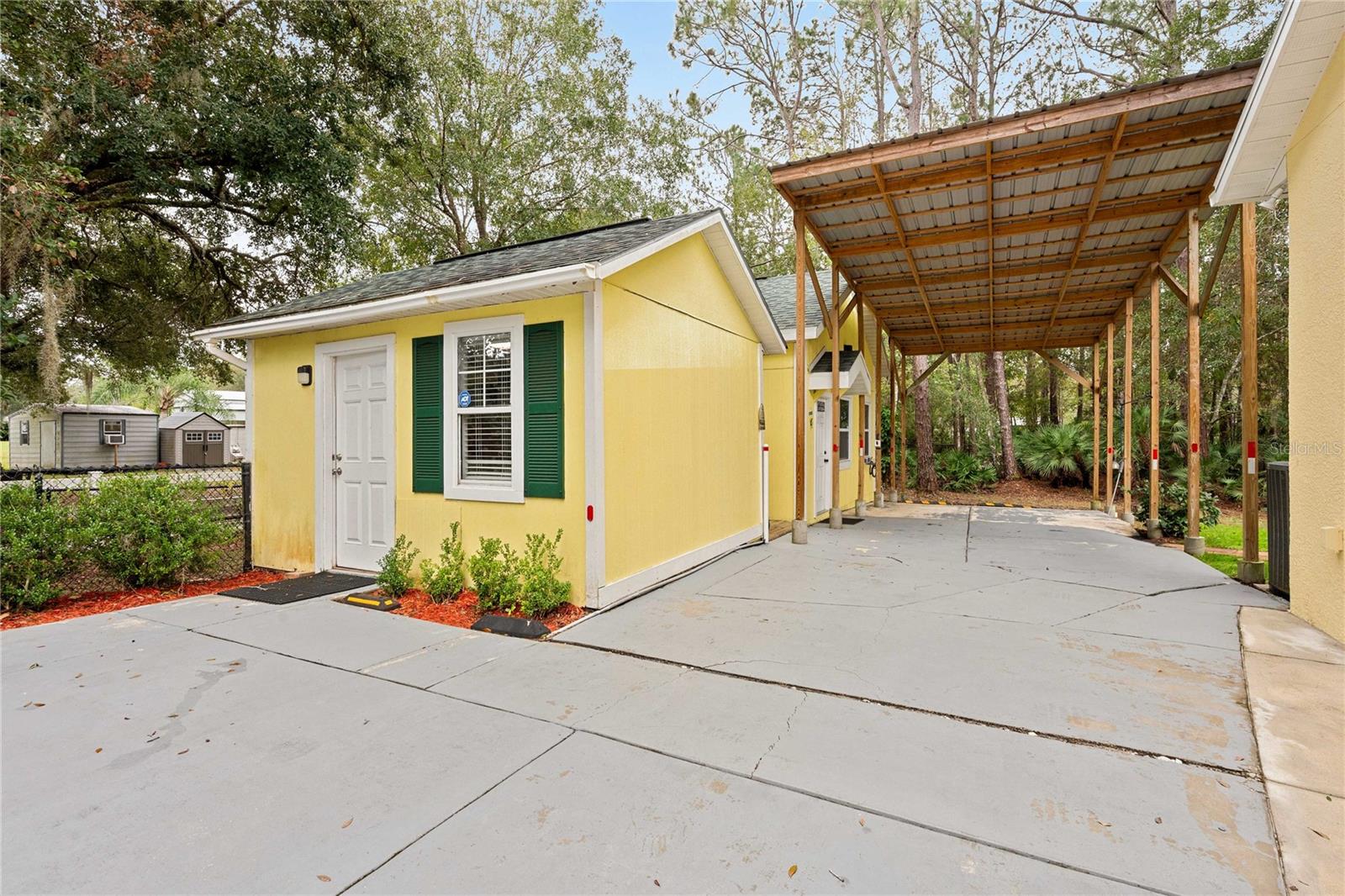 Image 41 of 48 For 26334 Lawrence Avenue