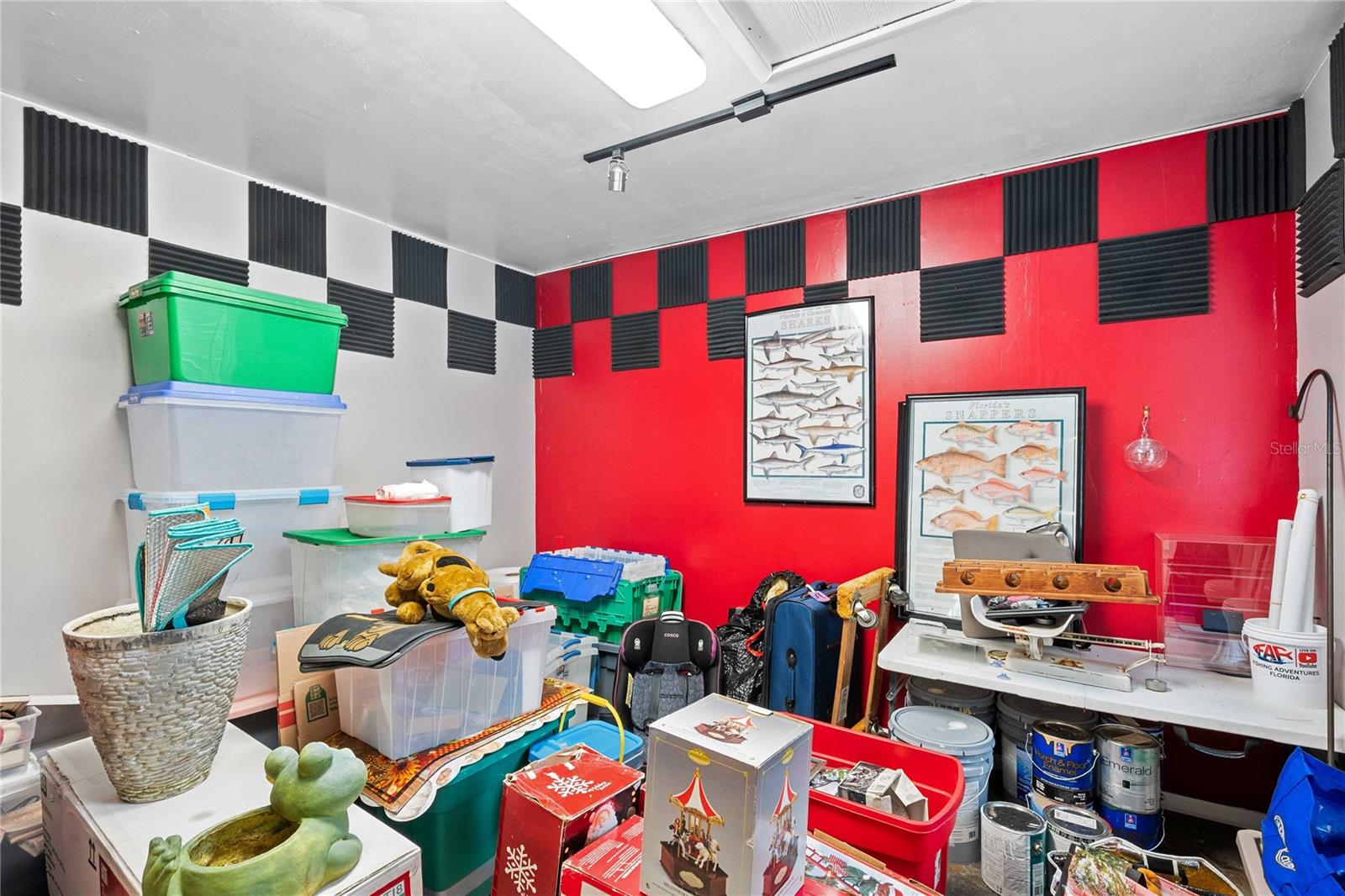 Image 42 of 48 For 26334 Lawrence Avenue