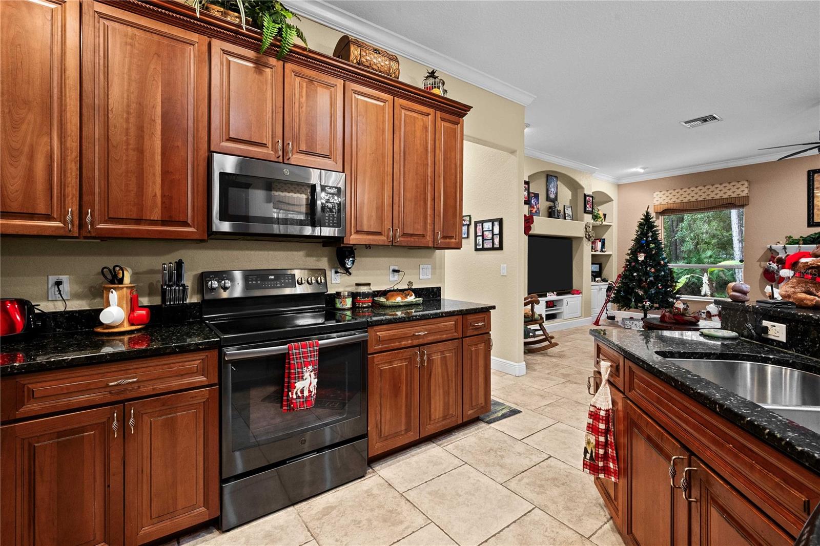 Image 9 of 48 For 26334 Lawrence Avenue