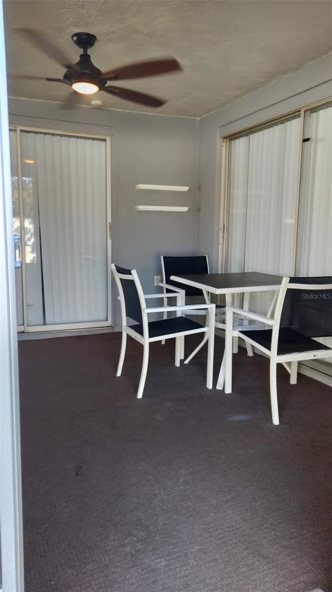 Listing photo id 12 for 5245 Bluejay Drive