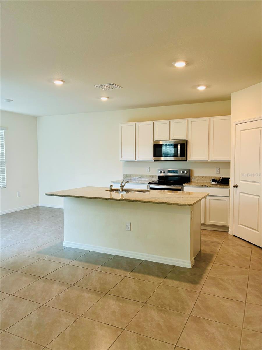 Image 4 of 20 For 10797 Penny Gale Loop