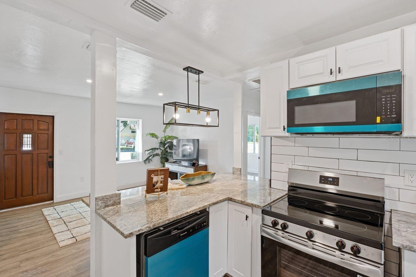 Image 6 of 28 For 4635 22nd Avenue N