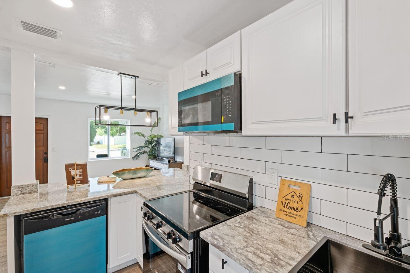 Image 8 of 28 For 4635 22nd Avenue N