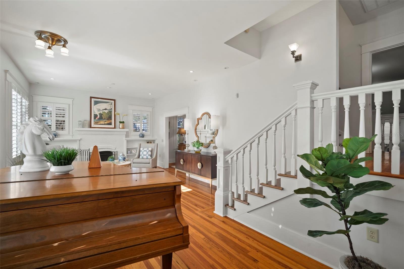 Listing photo id 23 for 1821 Richardson Place