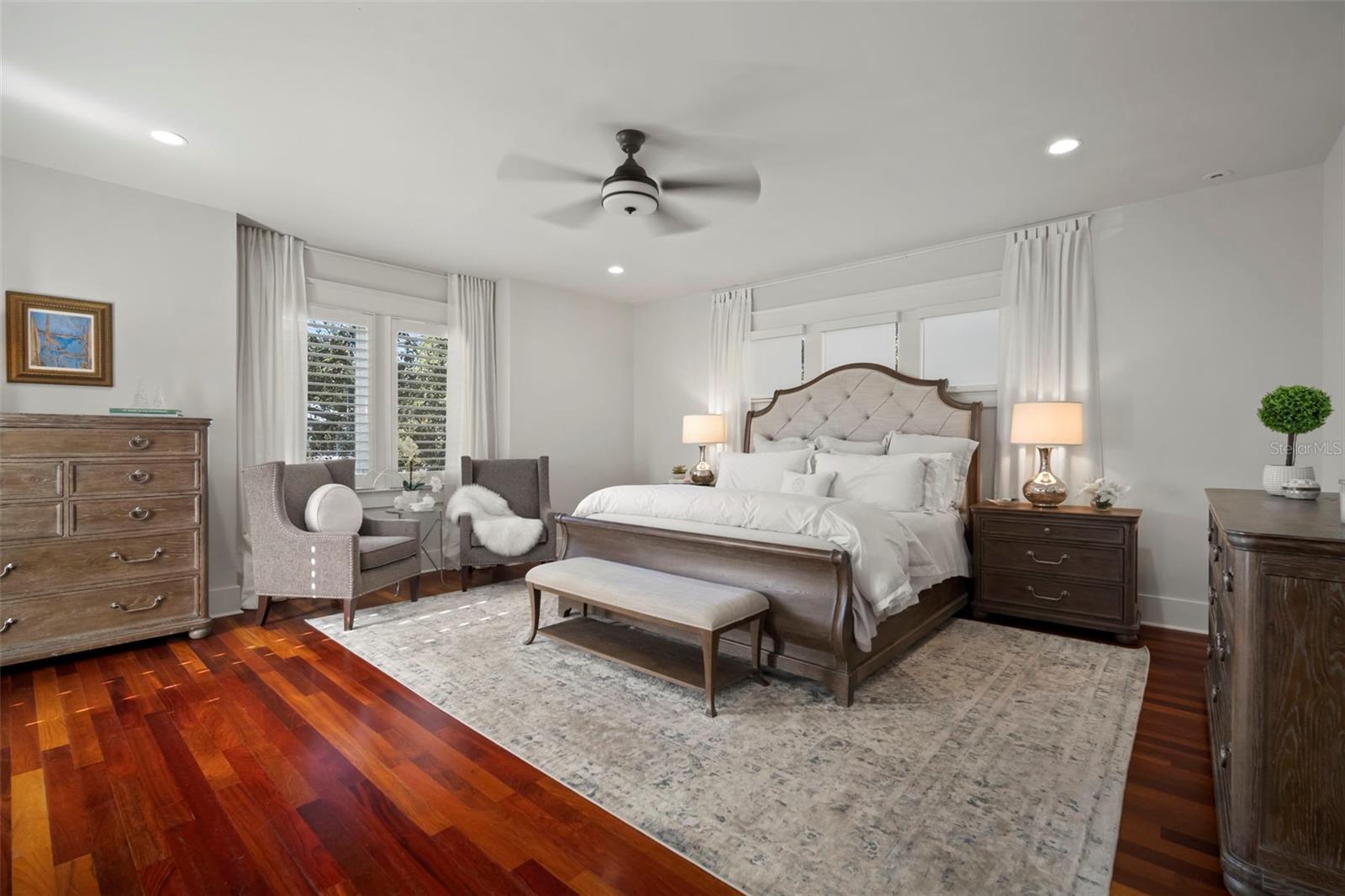 Listing photo id 30 for 1821 Richardson Place