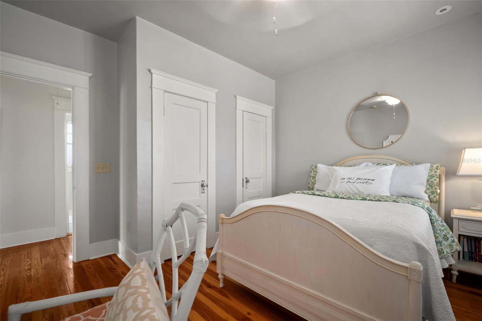 Listing photo id 43 for 1821 Richardson Place