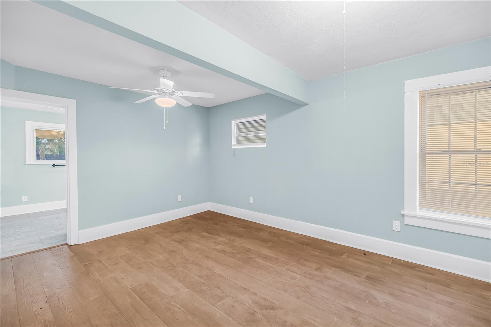 Image 12 of 54 For 1012 Granville Court N