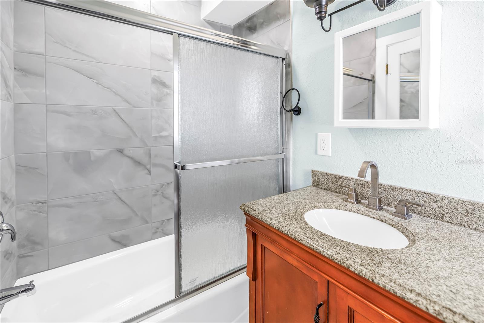 Image 20 of 54 For 1012 Granville Court N