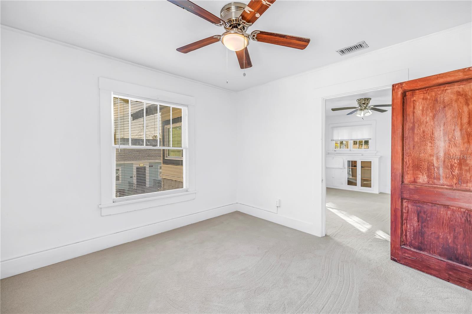 Image 25 of 54 For 1012 Granville Court N