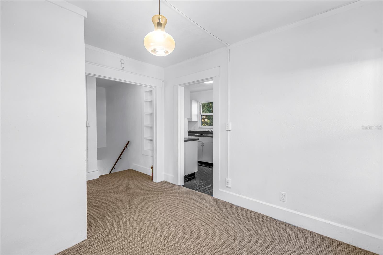 Image 30 of 54 For 1012 Granville Court N