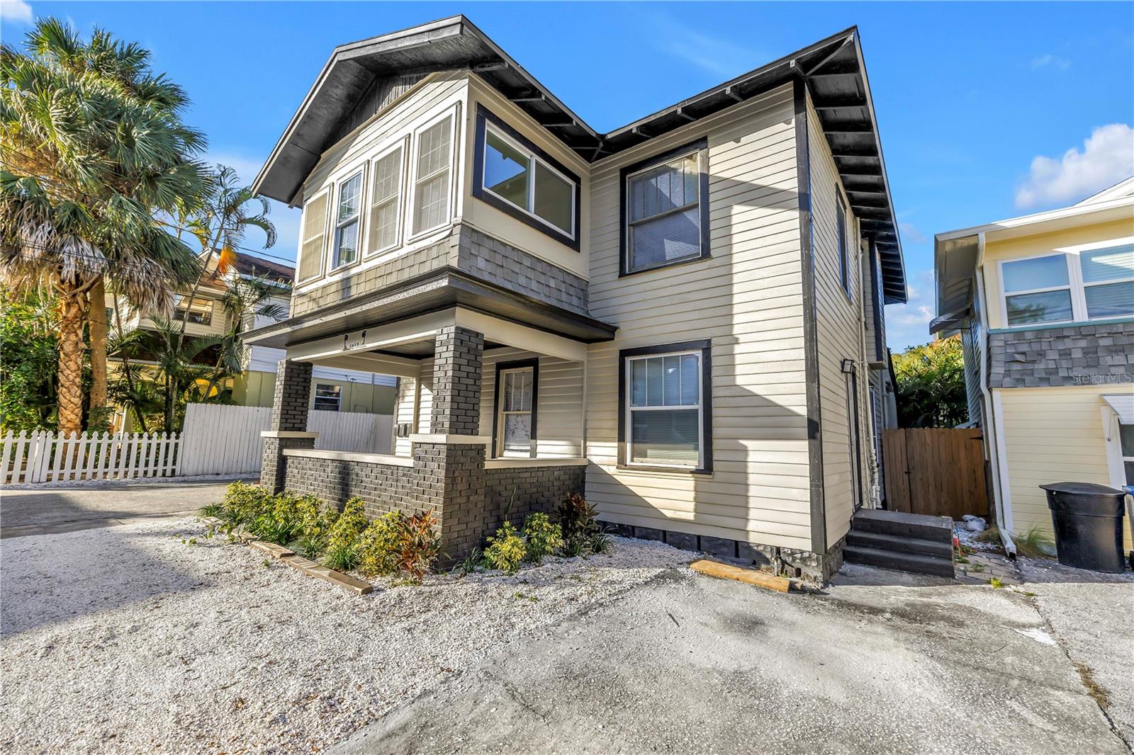 Image 49 of 54 For 1012 Granville Court N