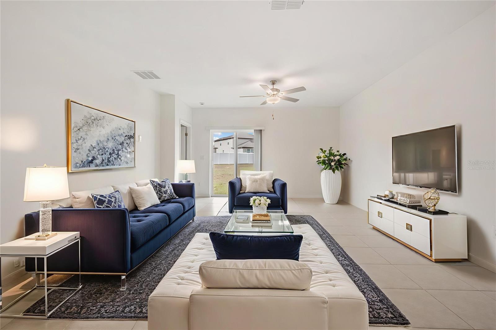 Listing photo id 13 for 6347 Ten Acre Court