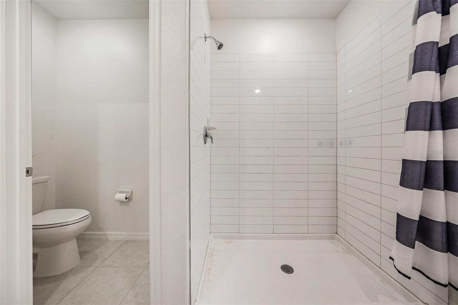 Listing photo id 19 for 6347 Ten Acre Court