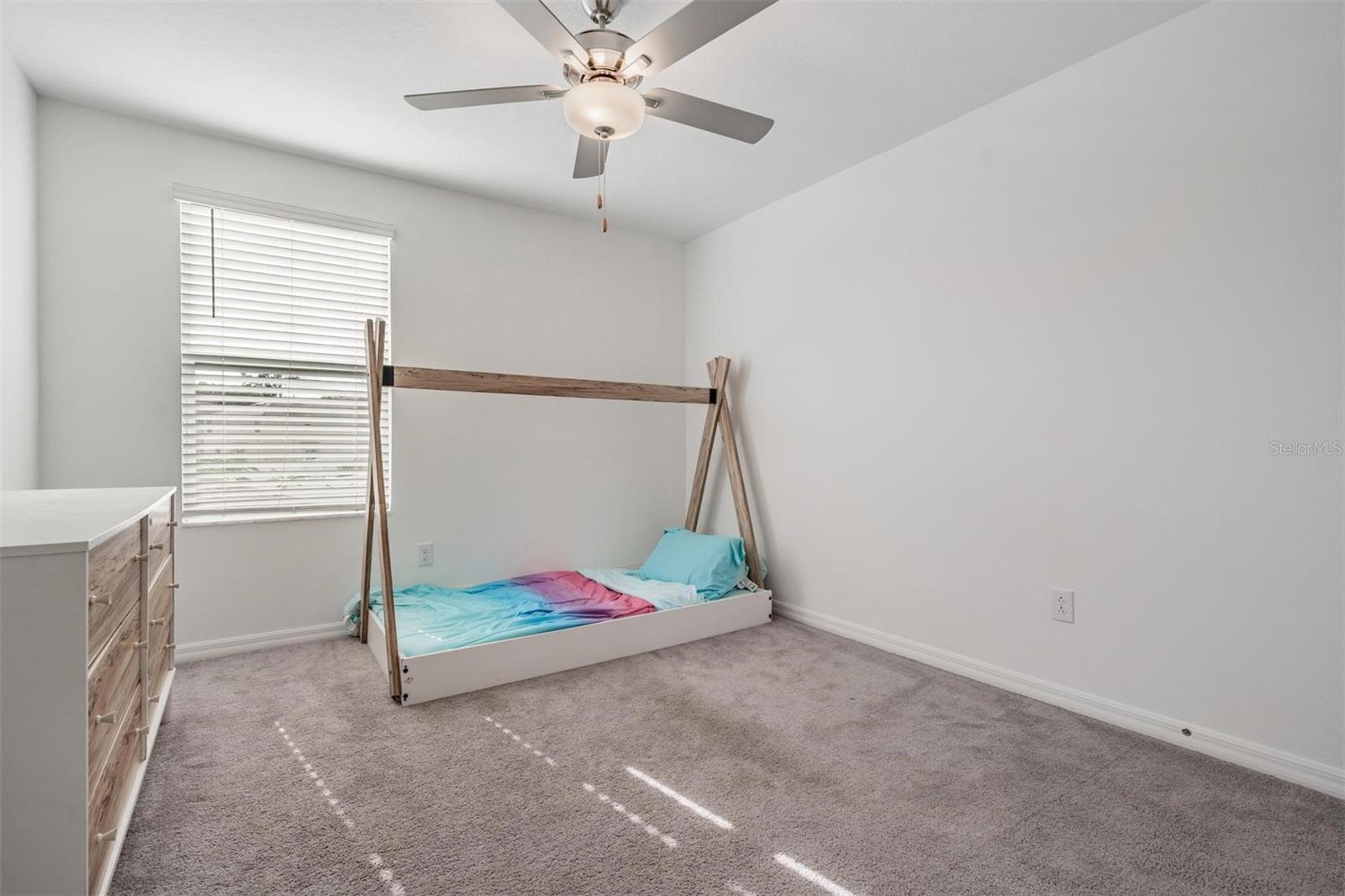 Listing photo id 28 for 6347 Ten Acre Court