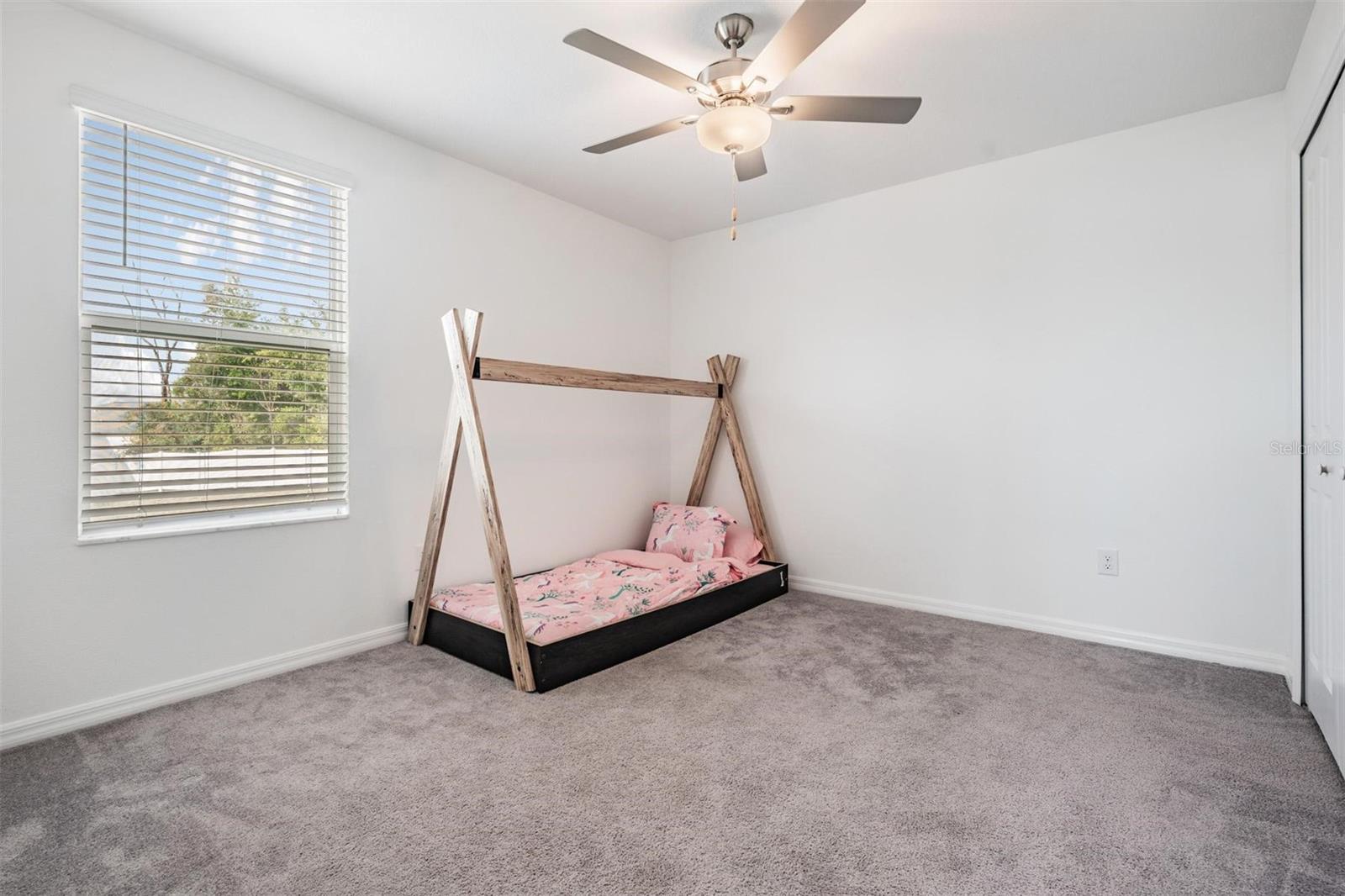 Listing photo id 29 for 6347 Ten Acre Court