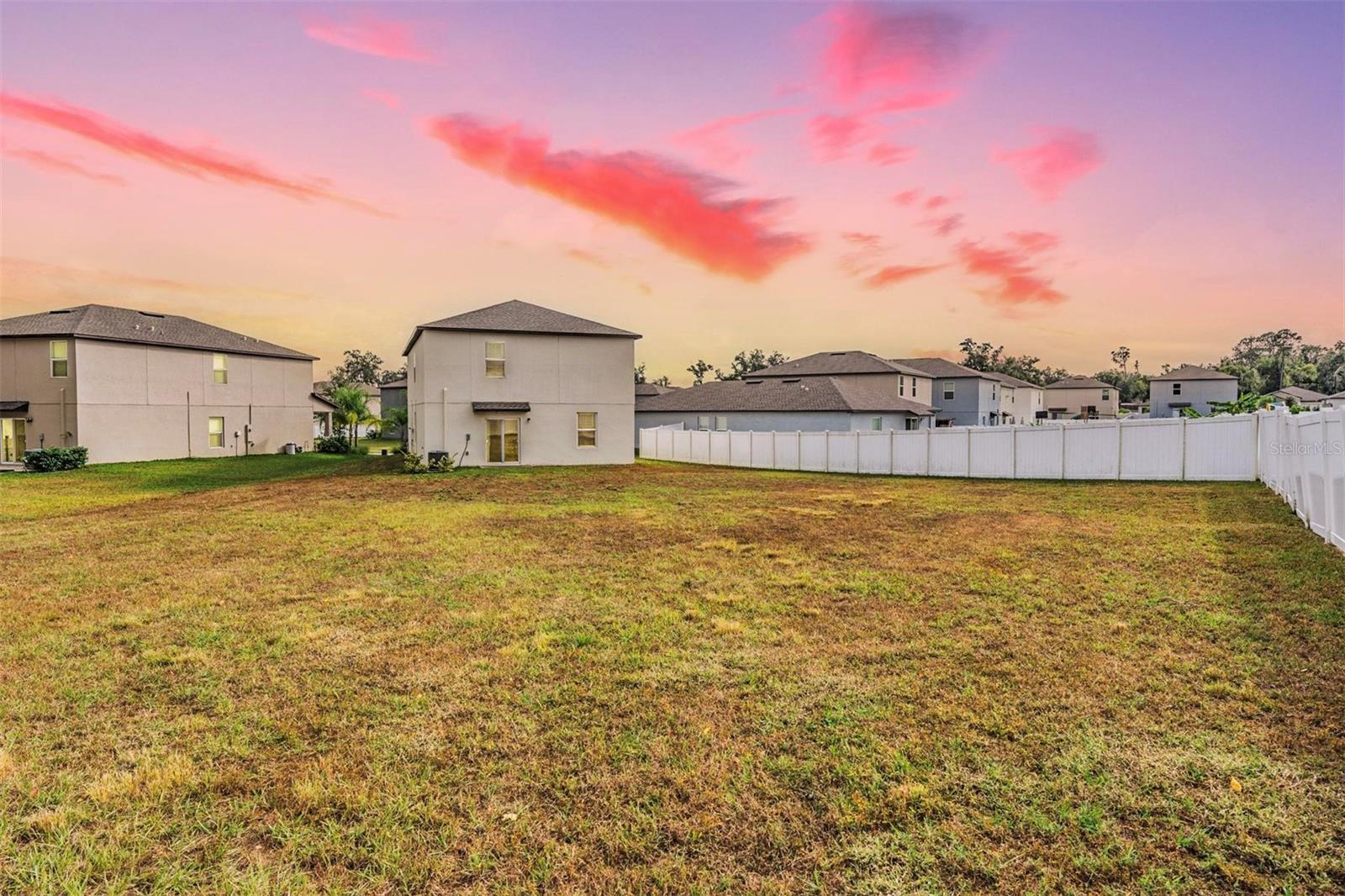 Listing photo id 30 for 6347 Ten Acre Court