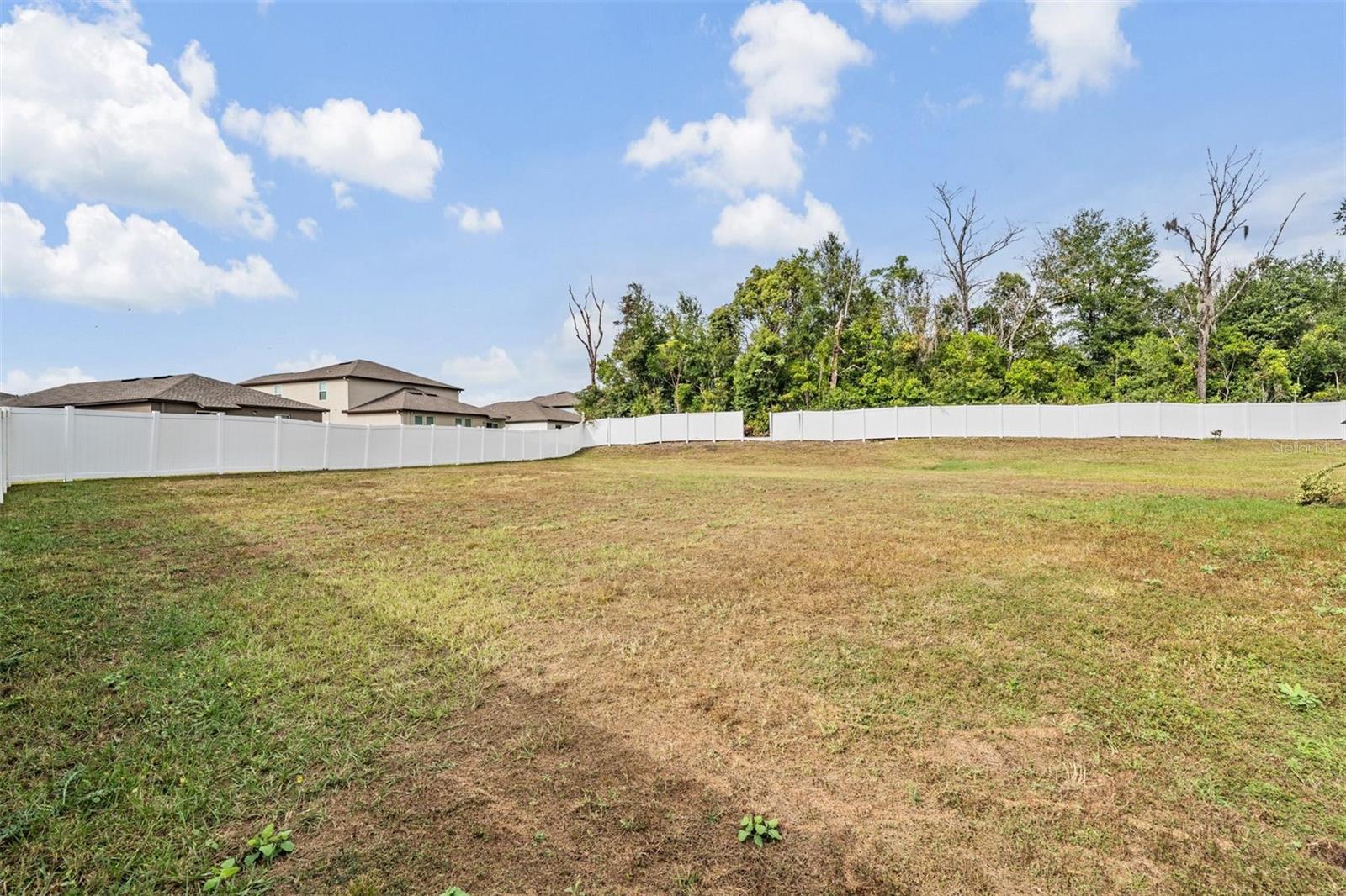 Listing photo id 32 for 6347 Ten Acre Court