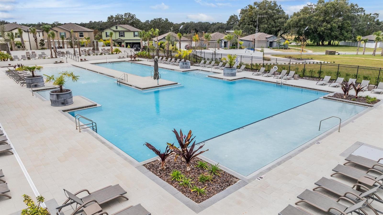 Listing photo id 43 for 6347 Ten Acre Court