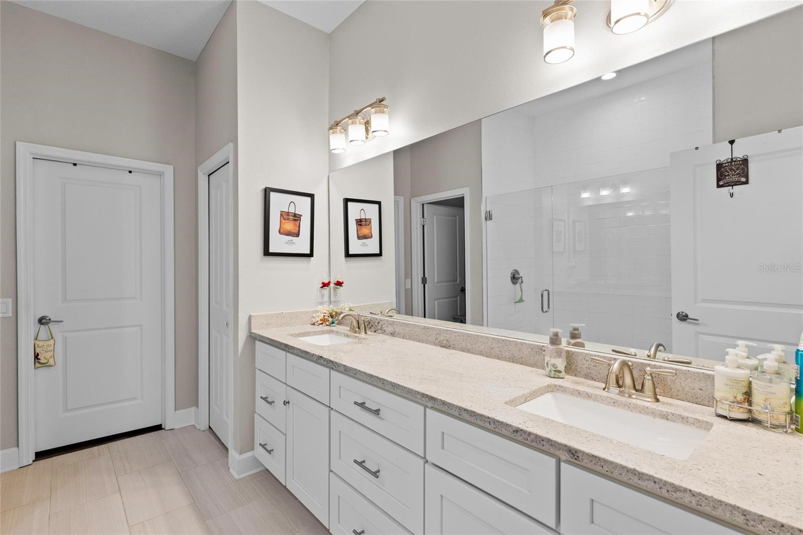 Image 18 of 52 For 1444 Ridge Terrace