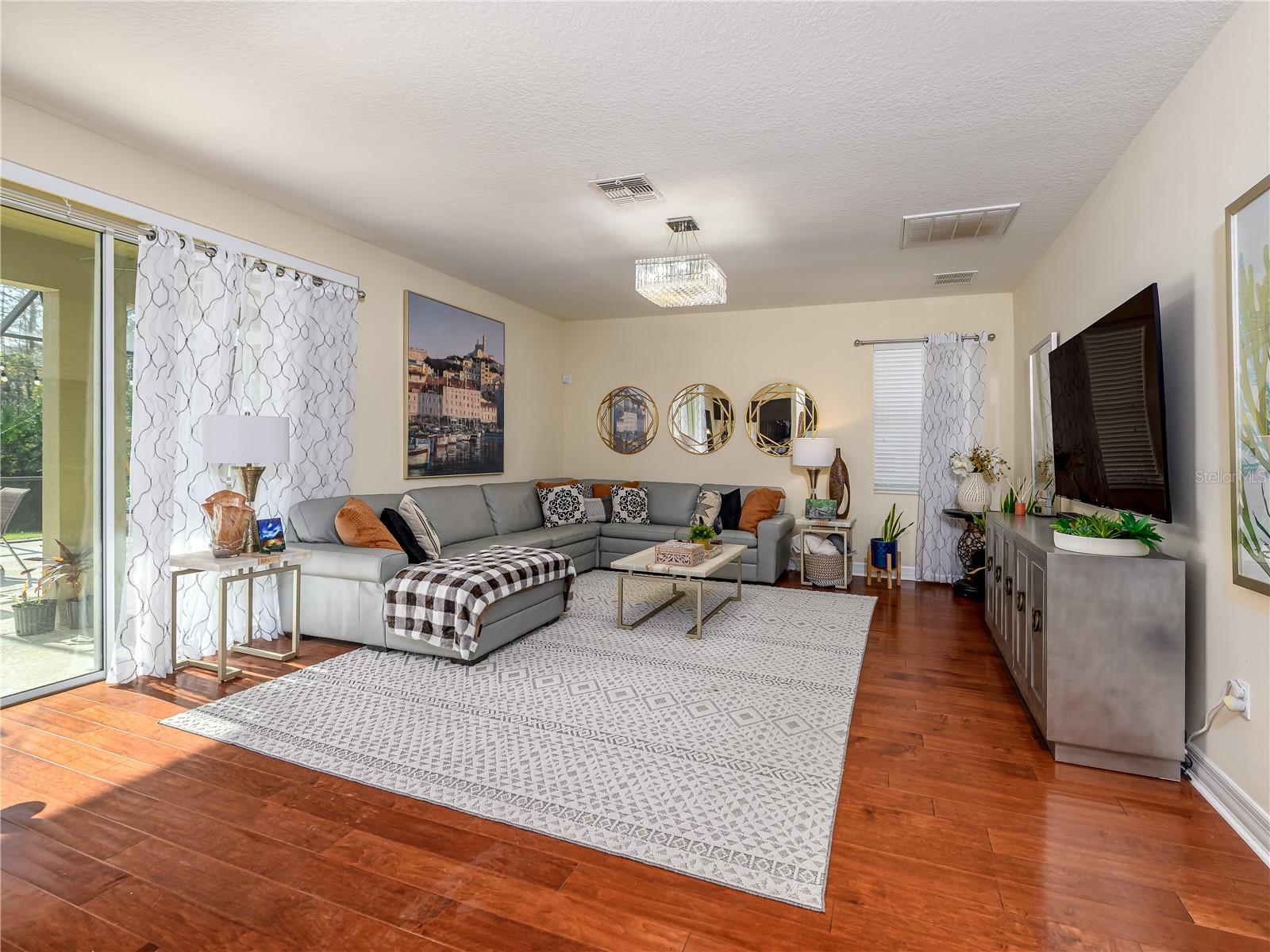 Image 15 of 65 For 20213 Regal Fern Court