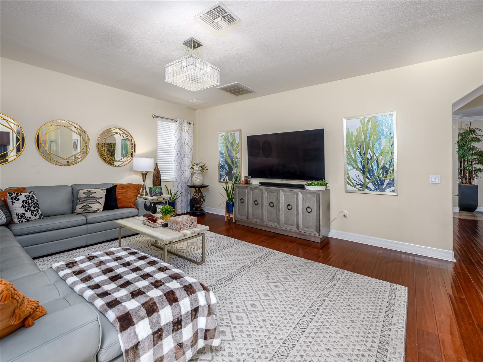 Image 16 of 65 For 20213 Regal Fern Court