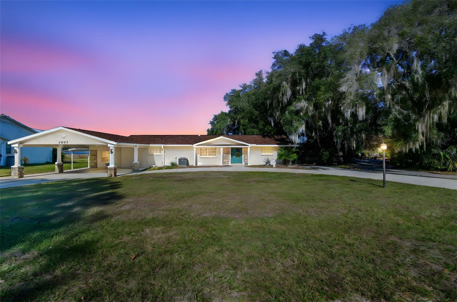 Image 10 of 51 For 3857 Orange Drive