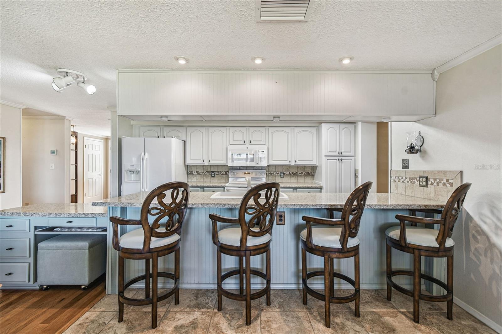 Image 15 of 51 For 3857 Orange Drive